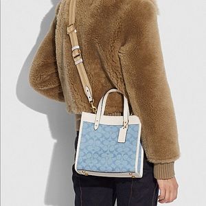 Coach Field Tote 22 In Signature Chambray